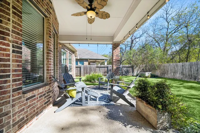 $374,000 | 44 Fountain Bend Lane, Richmond, TX 77406