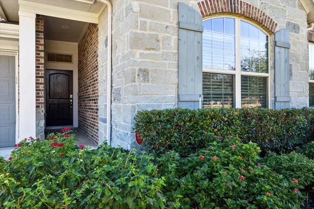 $374,000 | 44 Fountain Bend Lane, Richmond, TX 77406
