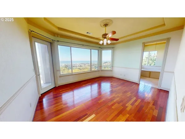 $1,025,000 | 16898 Crown Terrace, Brookings, OR 97415