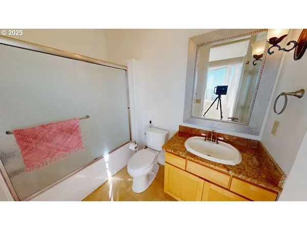 $1,025,000 | 16898 Crown Terrace, Brookings, OR 97415