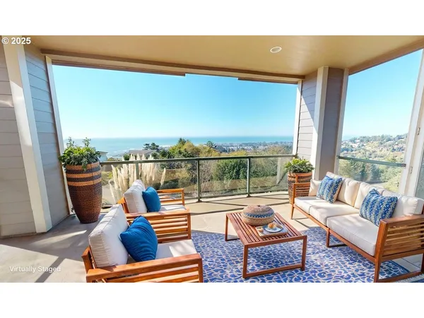 $1,025,000 | 16898 Crown Terrace, Brookings, OR 97415