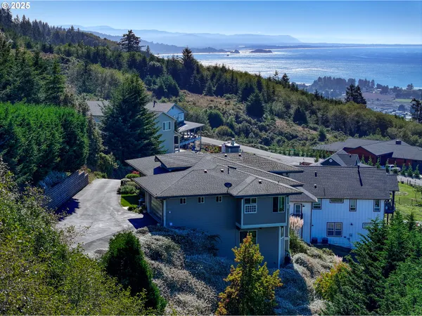 $1,025,000 | 16898 Crown Terrace, Brookings, OR 97415