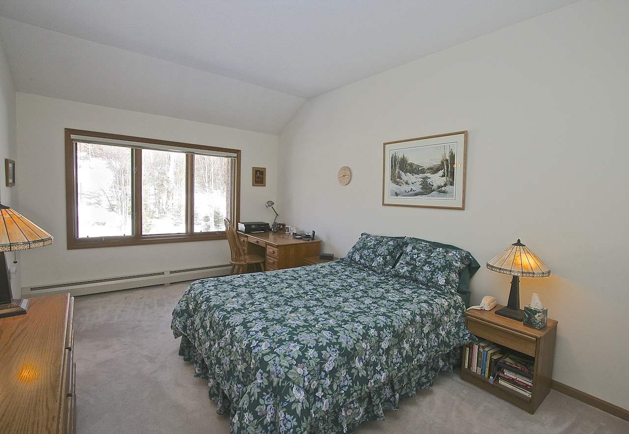 402 Hannah Loop, Unit 102 Carroll, NH 03595 - Photo 14 of 36 Gallery Image 14