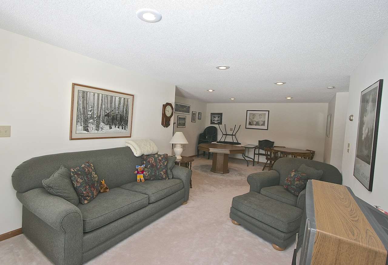 402 Hannah Loop, Unit 102 Carroll, NH 03595 - Photo 29 of 36 Gallery Image 29