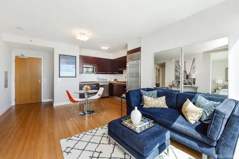$4,995 | 425 1st Street, Unit 3204, San Francisco, CA 94105