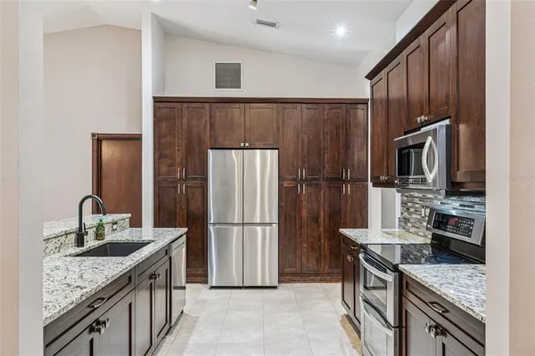 $3,500 | 918 Woodson Hammock Circle, Winter Garden, FL 34787