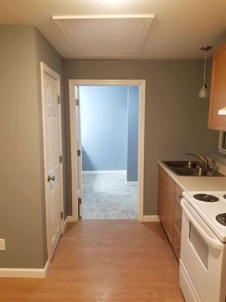 37 Riverside Drive Hudson, NH 03051 - Photo 22 of 28