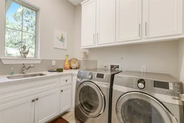 $1,150,000 | 18 Smith Loop North, Cleveland, TX 77327