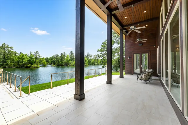 $1,150,000 | 18 Smith Loop North, Cleveland, TX 77327