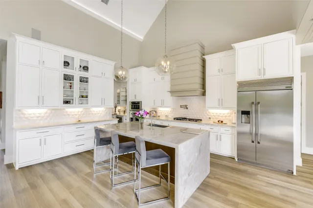 $1,150,000 | 18 Smith Loop North, Cleveland, TX 77327