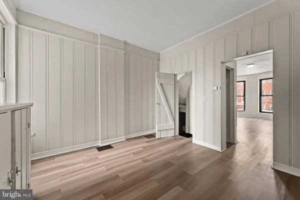 $1,550 | 225 North Luzerne Avenue, Baltimore, MD 21224