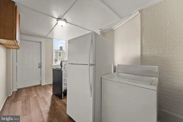 $1,550 | 225 North Luzerne Avenue, Baltimore, MD 21224