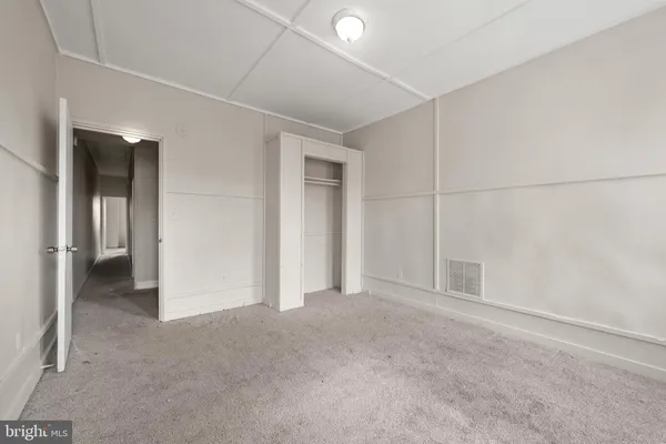 $1,550 | 225 North Luzerne Avenue, Baltimore, MD 21224