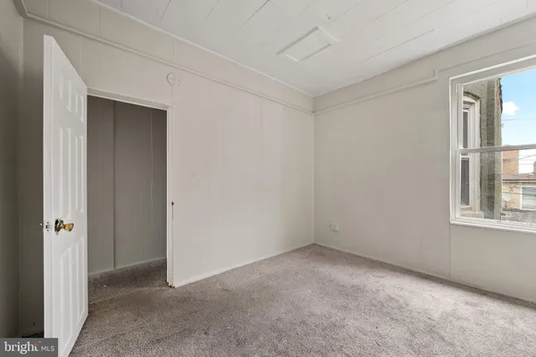 $1,550 | 225 North Luzerne Avenue, Baltimore, MD 21224