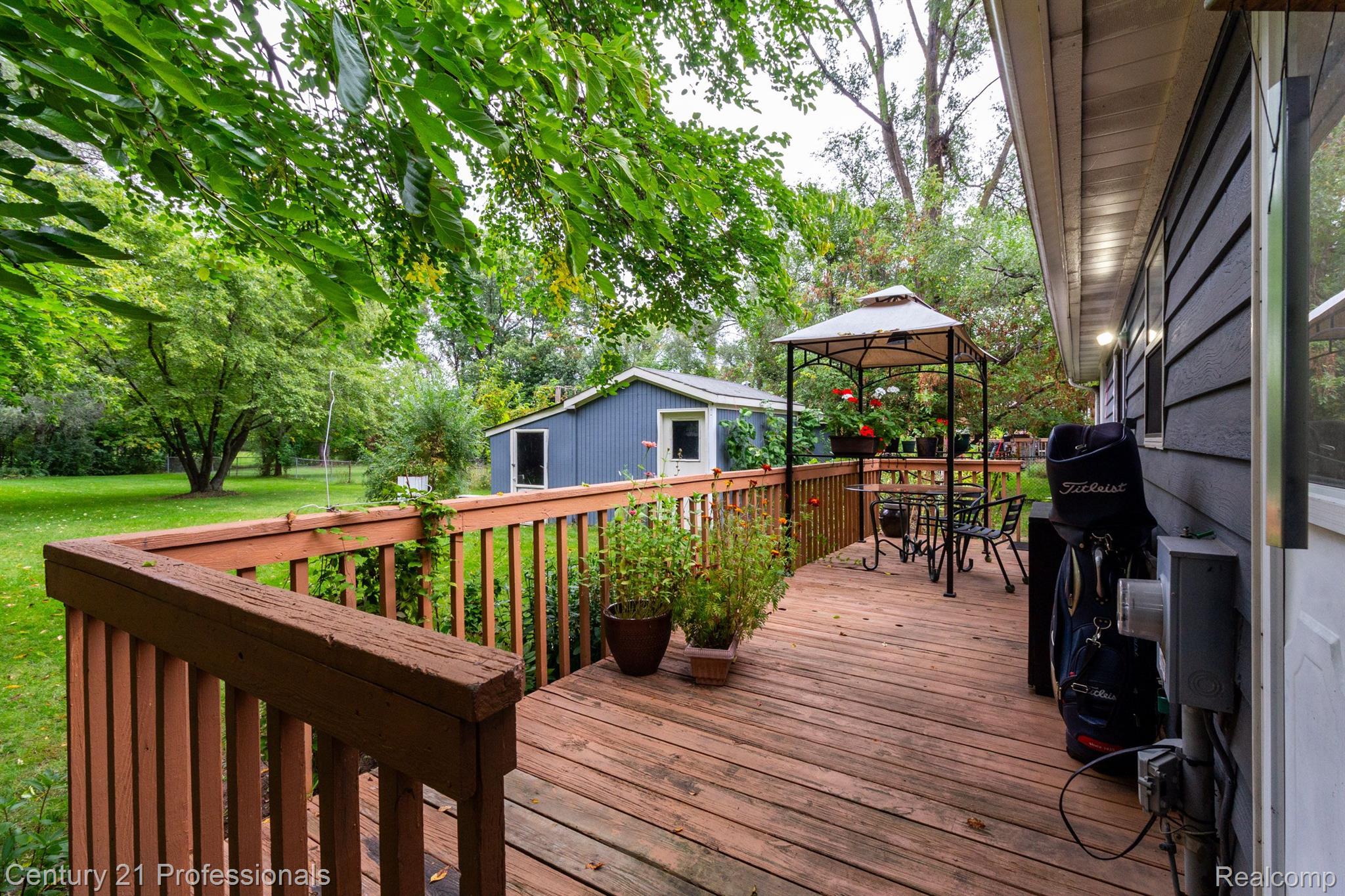 1147 East Auburn Road Rochester, MI 48307 - Photo 37 of 39 Gallery Image 37