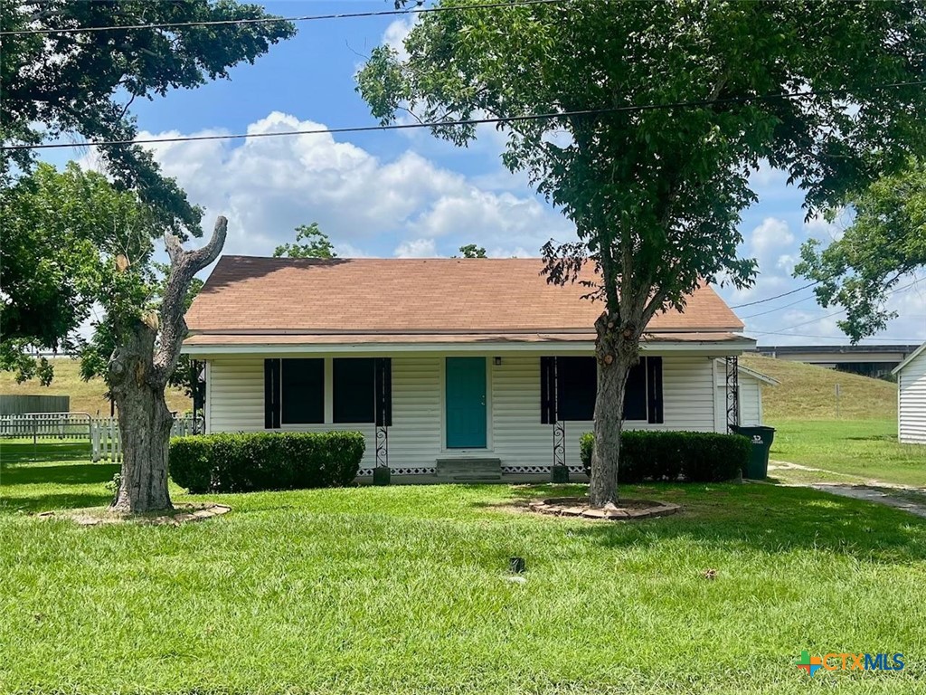 210 Sample Street Edna, TX 77957 - Photo 1 of 1 Gallery Image 1