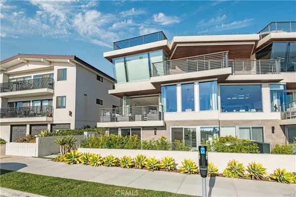 $11,900 | 810 Esplanade, Unit C, Redondo Beach, CA 90277