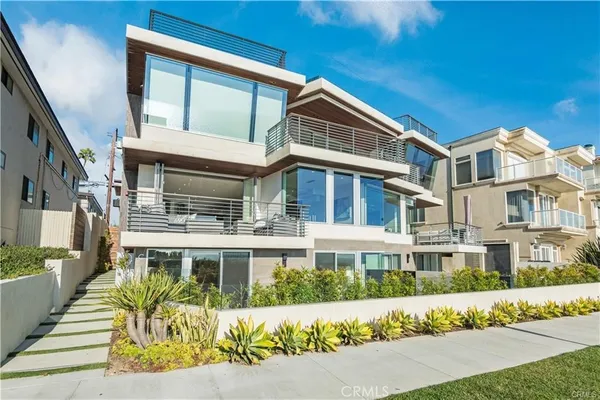 $11,900 | 810 Esplanade, Unit C, Redondo Beach, CA 90277