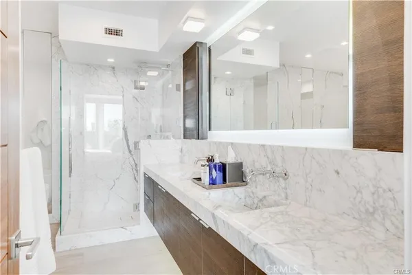 $11,900 | 810 Esplanade, Unit C, Redondo Beach, CA 90277