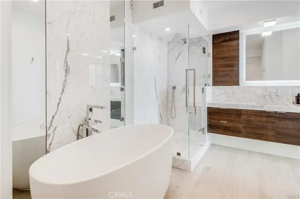 $11,900 | 810 Esplanade, Unit C, Redondo Beach, CA 90277