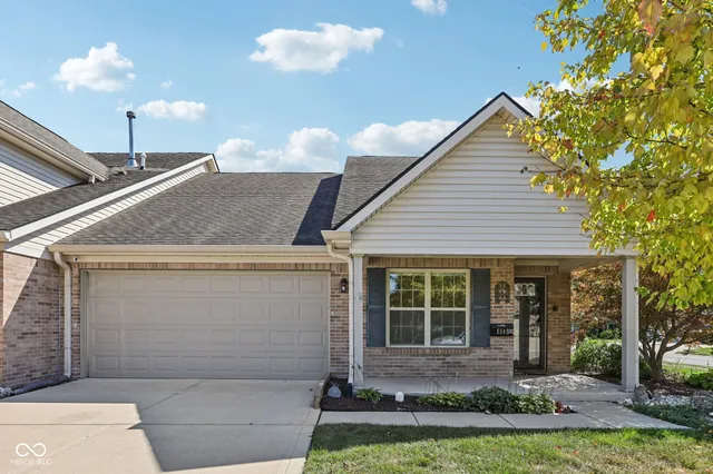 $284,900 | 5545 Lipizzan Lane, Plainfield, IN 46168