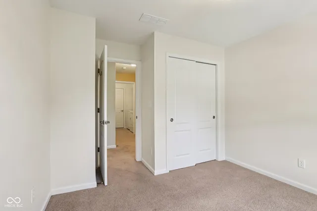 $284,900 | 5545 Lipizzan Lane, Plainfield, IN 46168