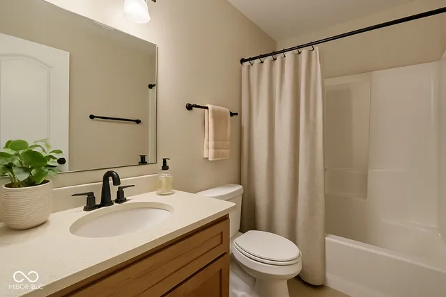 $284,900 | 5545 Lipizzan Lane, Plainfield, IN 46168