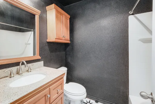 a bathroom with a bathtub