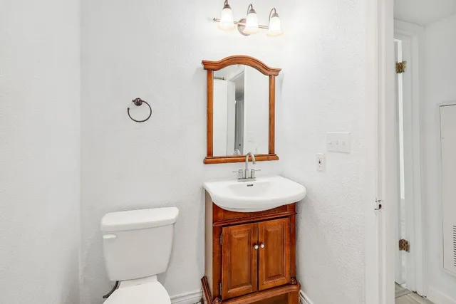 a close view of a bathtub in bathroom