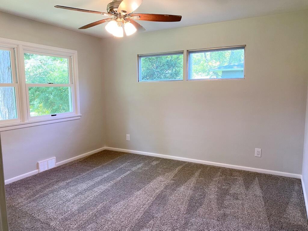 2182 South Hanley Road St. Joseph, MI 49085 - Photo 20 of 38 030 (2)