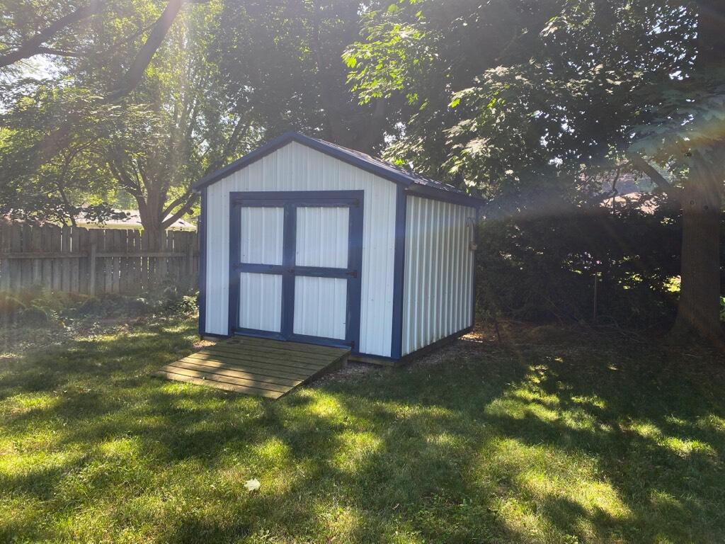2182 South Hanley Road St. Joseph, MI 49085 - Photo 7 of 38 042 (1)