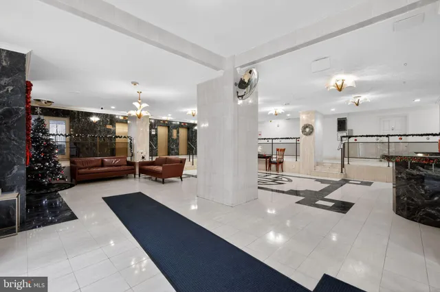 $255,000 | 1121 Arlington Boulevard, Unit 706, Arlington, VA 22209