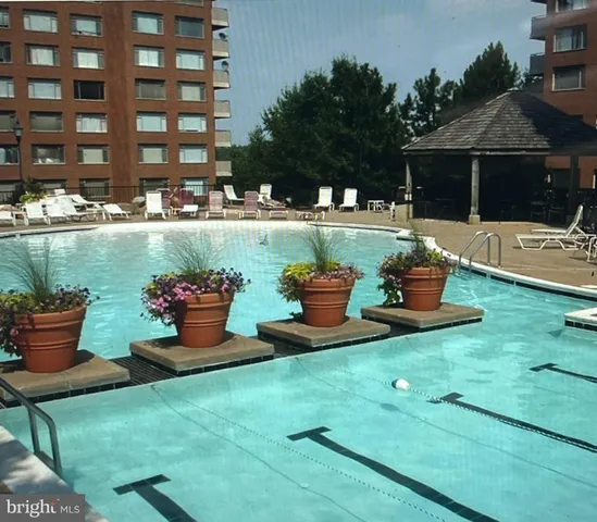 $255,000 | 1121 Arlington Boulevard, Unit 706, Arlington, VA 22209