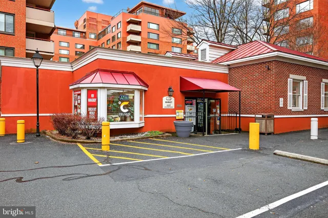 $255,000 | 1121 Arlington Boulevard, Unit 706, Arlington, VA 22209