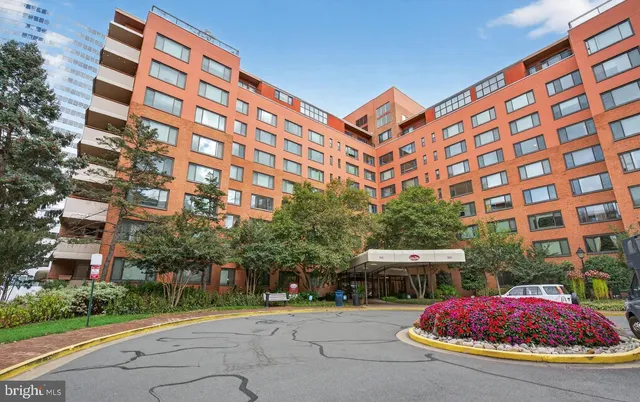 $255,000 | 1121 Arlington Boulevard, Unit 706, Arlington, VA 22209