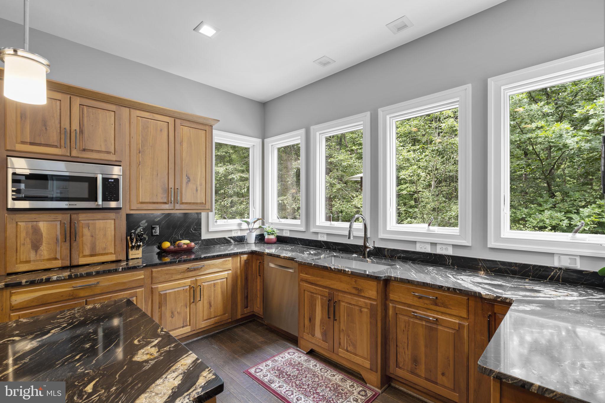 18429 Woodburn Road Leesburg, VA 20175 - Photo 17 of 82