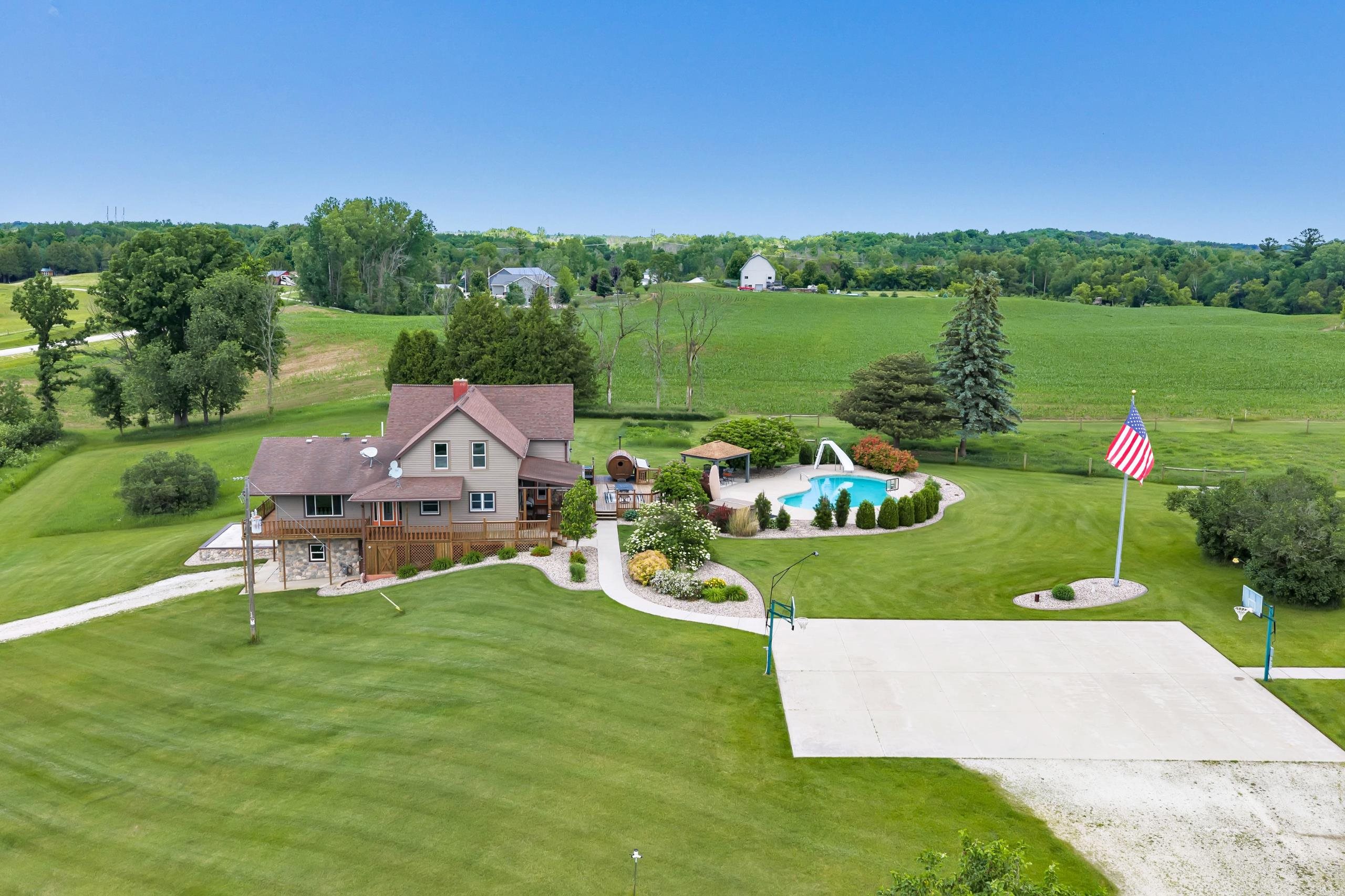 17111 Kvitek Road Maribel, WI 54227 - Photo 1 of 82
