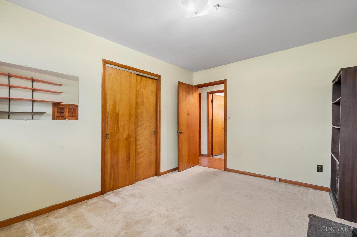 4884 Todd Road Franklin, OH 45005 - Photo 9 of 21 Gallery Image 9