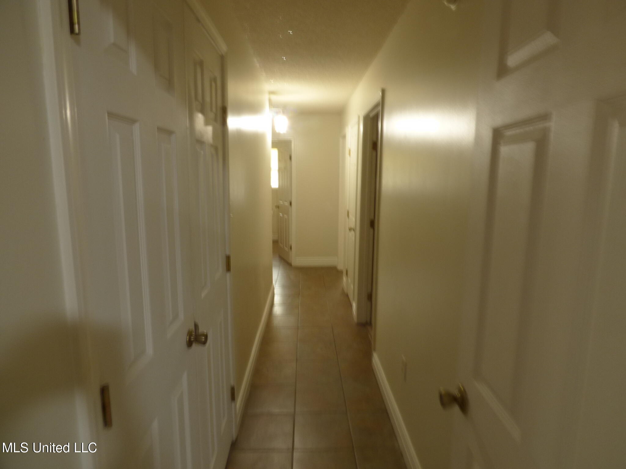 1109 Old Brookhaven Road Summit, MS 39666 - Photo 7 of 17 P1340035