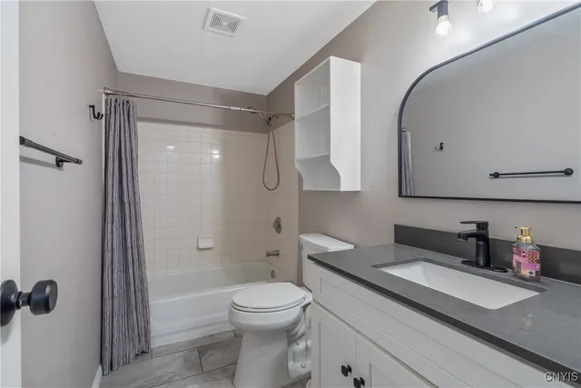 $190,000 | 6111 Bethlehem Lane, Cicero, NY 13039