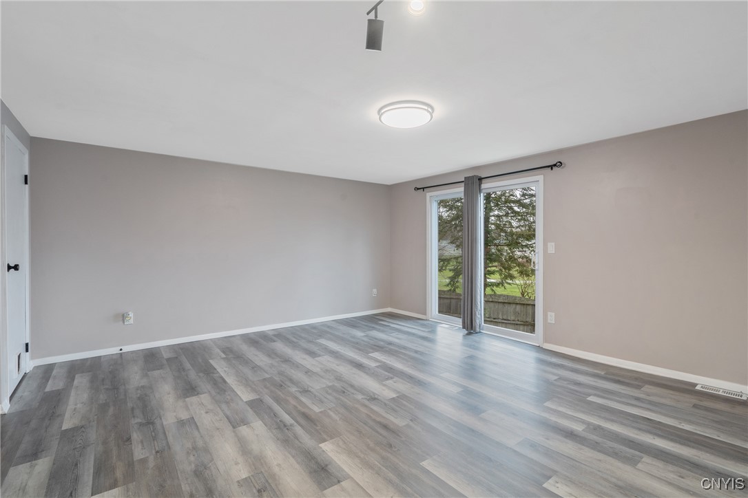 6111 Bethlehem Lane Cicero, NY 13039 - Photo 21 of 29