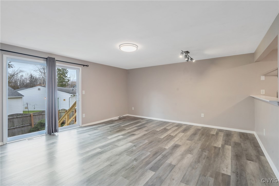 6111 Bethlehem Lane Cicero, NY 13039 - Photo 5 of 29