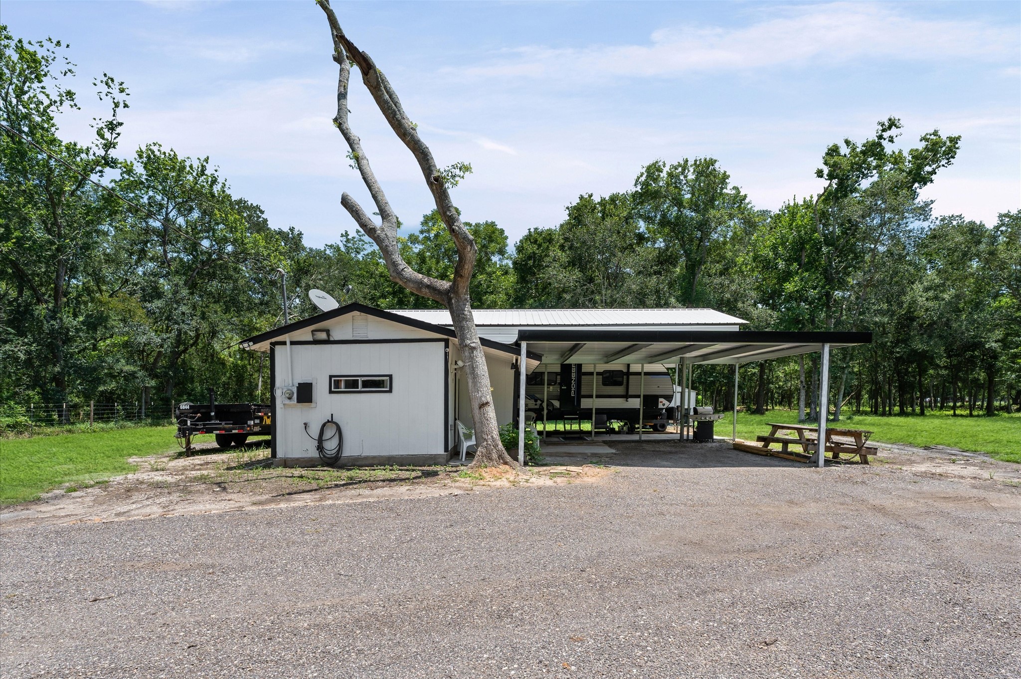 6219 Davis Road Wharton, TX 77488 - Photo 1 of 14 Gallery Image 1