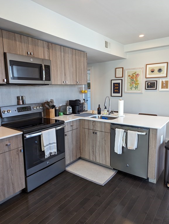3383 Washington Street, Unit 304 Boston, MA 02130 - Photo 3 of 9