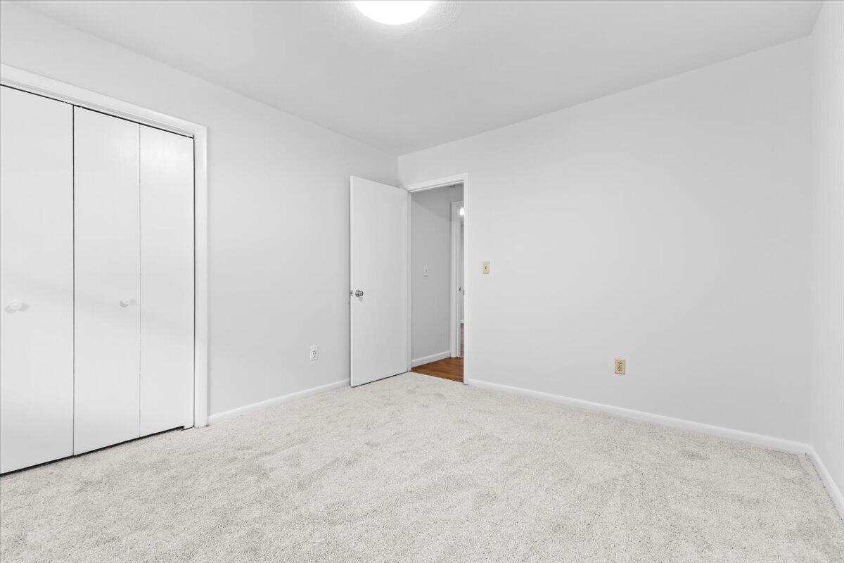 3131 Green Ridge Road Roanoke, VA 24019 - Photo 14 of 41 20-3131 Green Ridge Rd-20