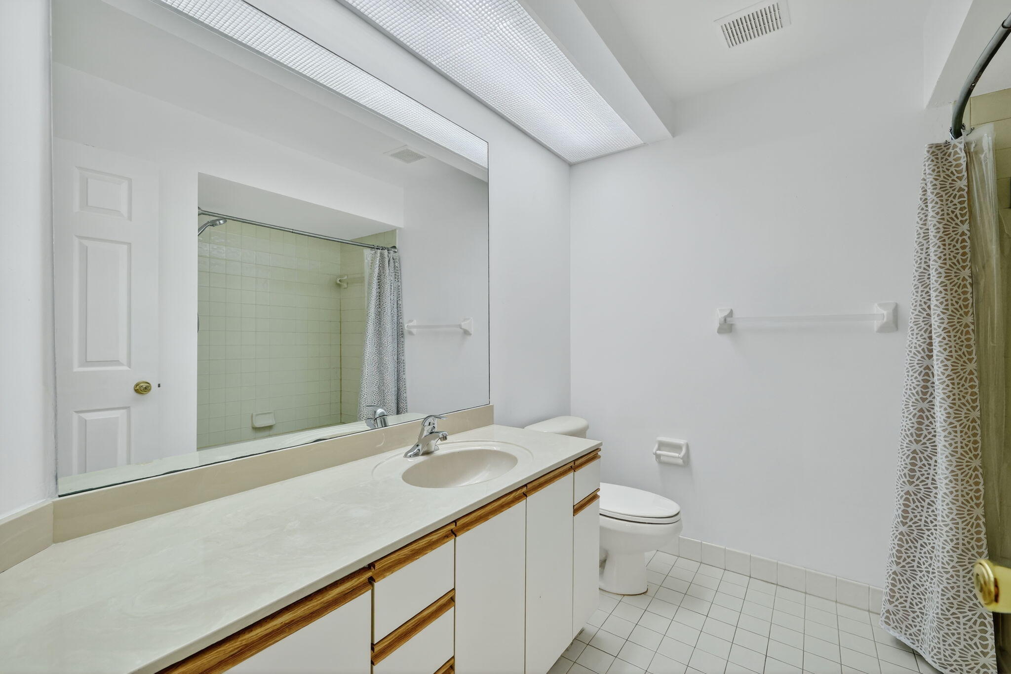 6101 Southeast Landing Way, Unit 11 Stuart, FL 34997 - Photo 23 of 55 21-web-or-mls-018_3A5A8121