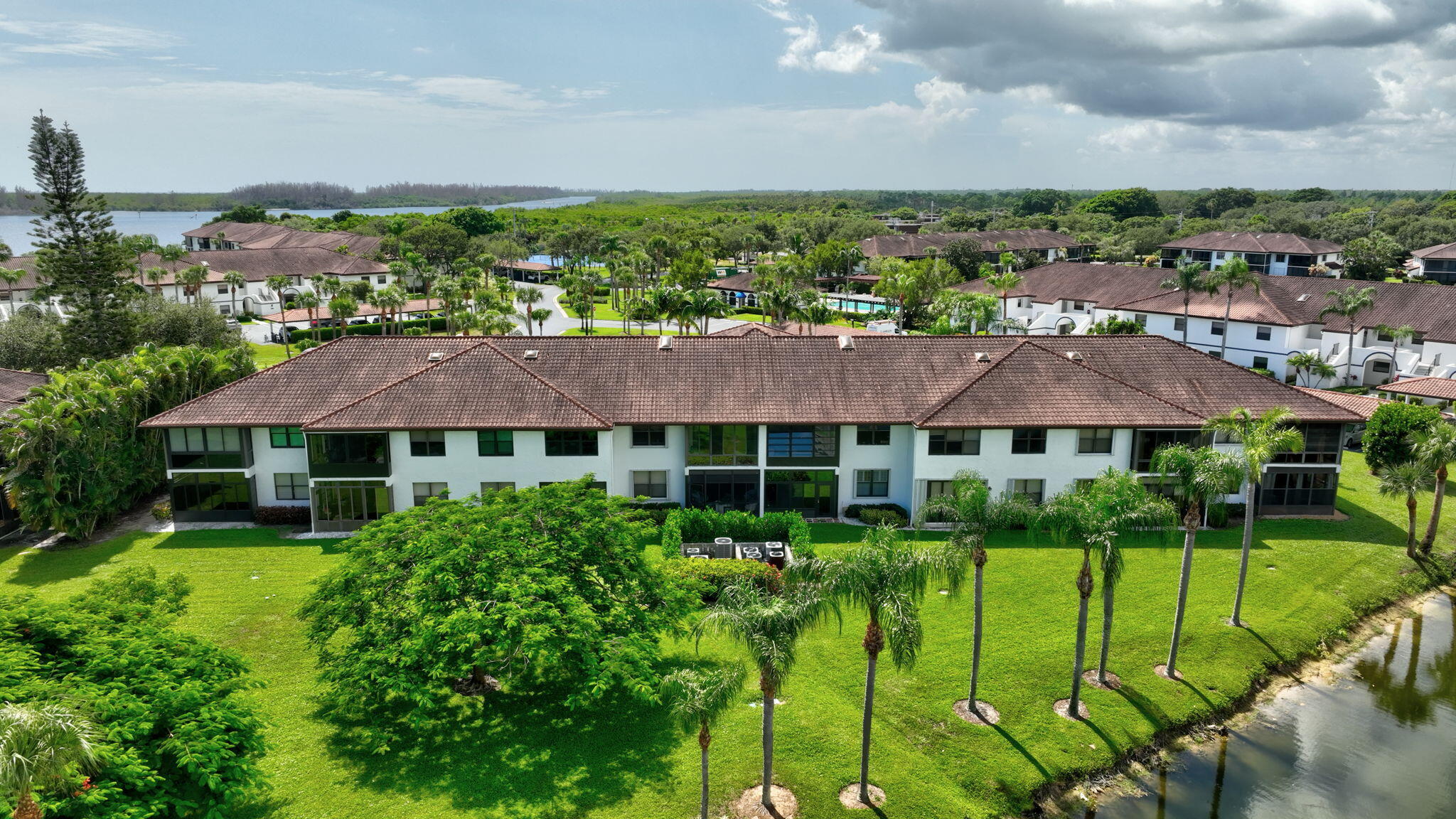 6101 Southeast Landing Way, Unit 11 Stuart, FL 34997 - Photo 38 of 55 36-web-or-mls-DJI_0843_4_5_6_7