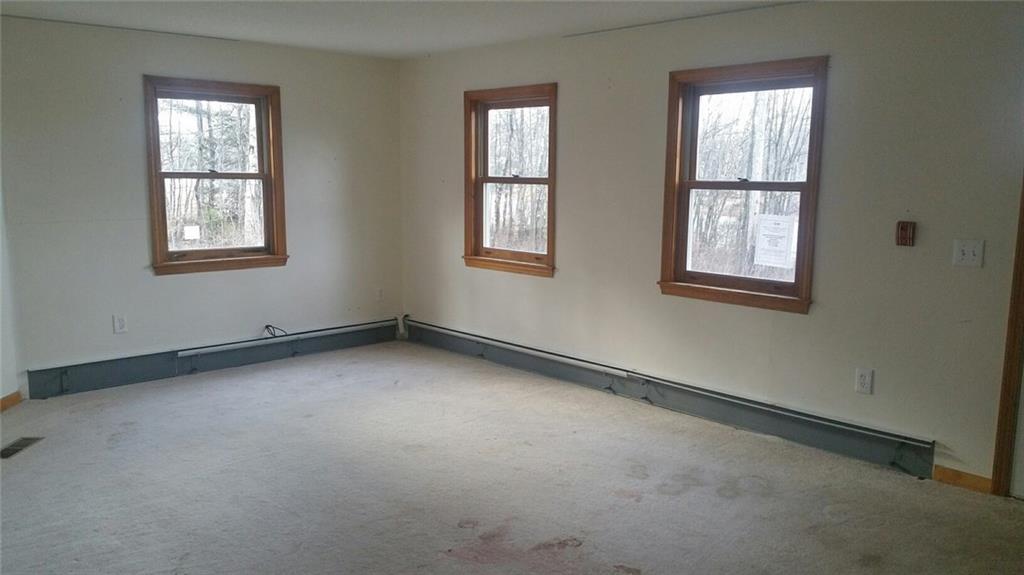 883 Bangor Road Ellsworth, ME 04605 - Photo 3 of 25 Living Room