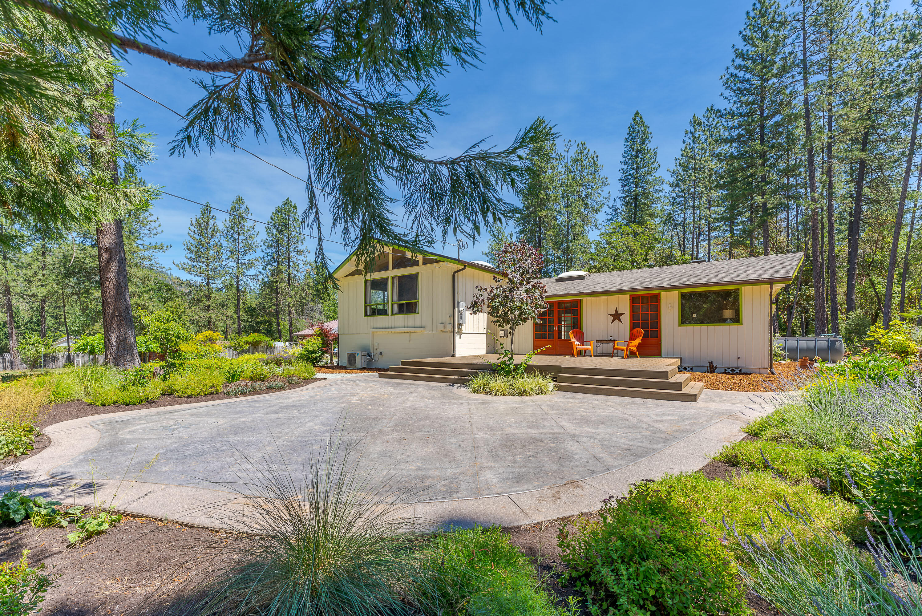 231 Colin Road Grants Pass, OR 97527 - Photo 1 of 43 EXT-27