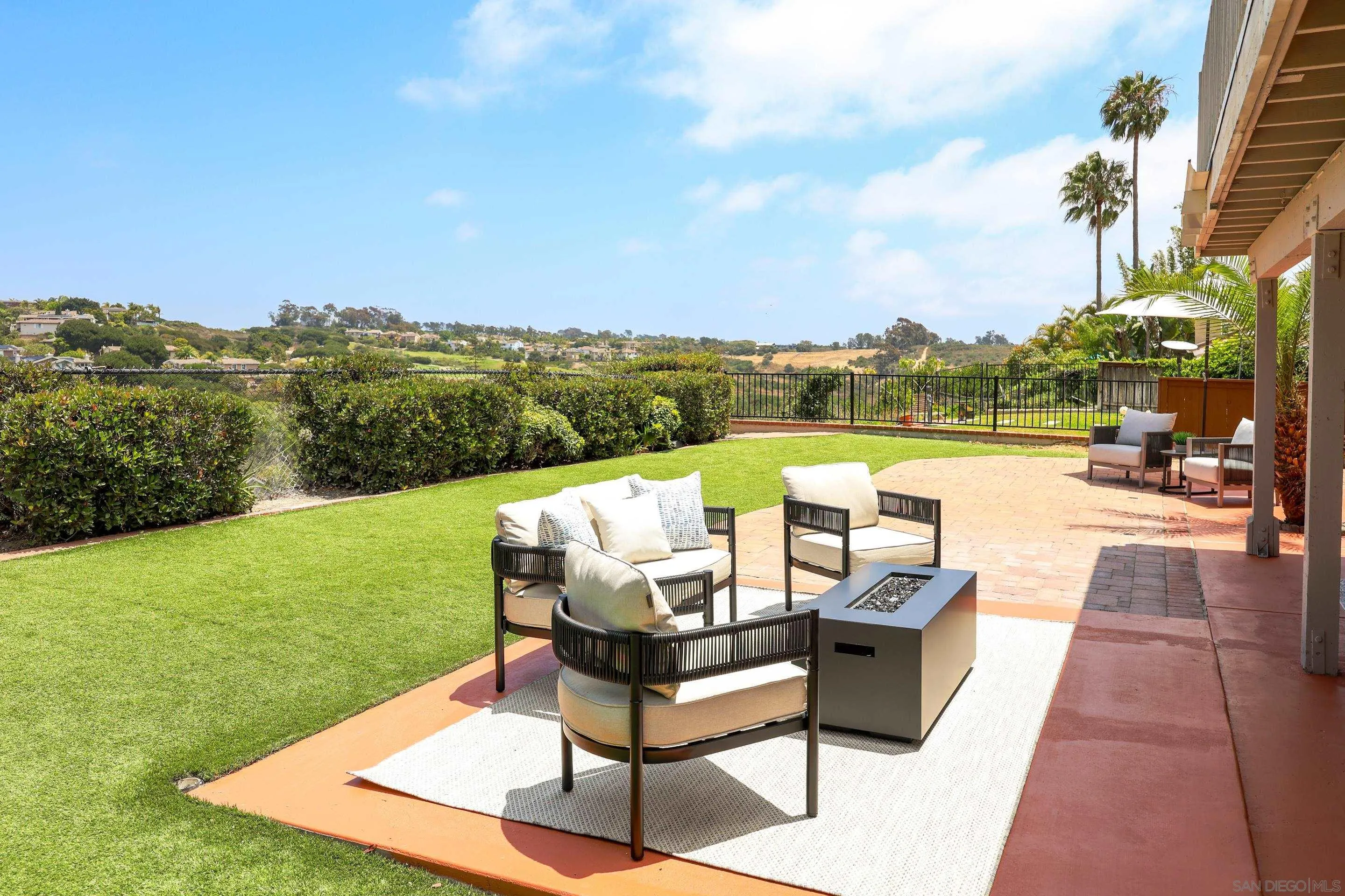 1705 Hawk View Drive Encinitas, CA 92024 - Photo 37 of 44